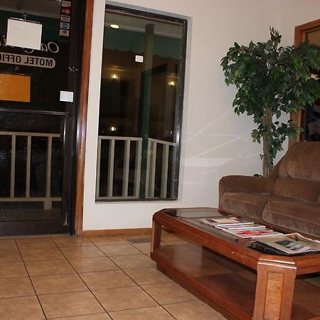 Oak Hill Inn And Suites Tahlequah Esterno foto