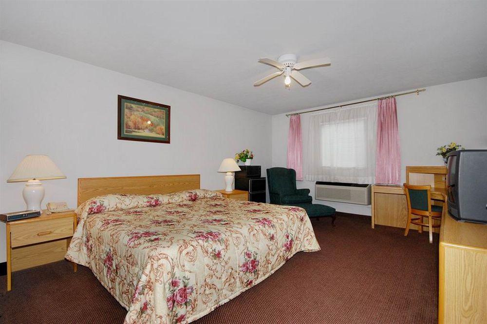 Oak Hill Inn And Suites Tahlequah Esterno foto