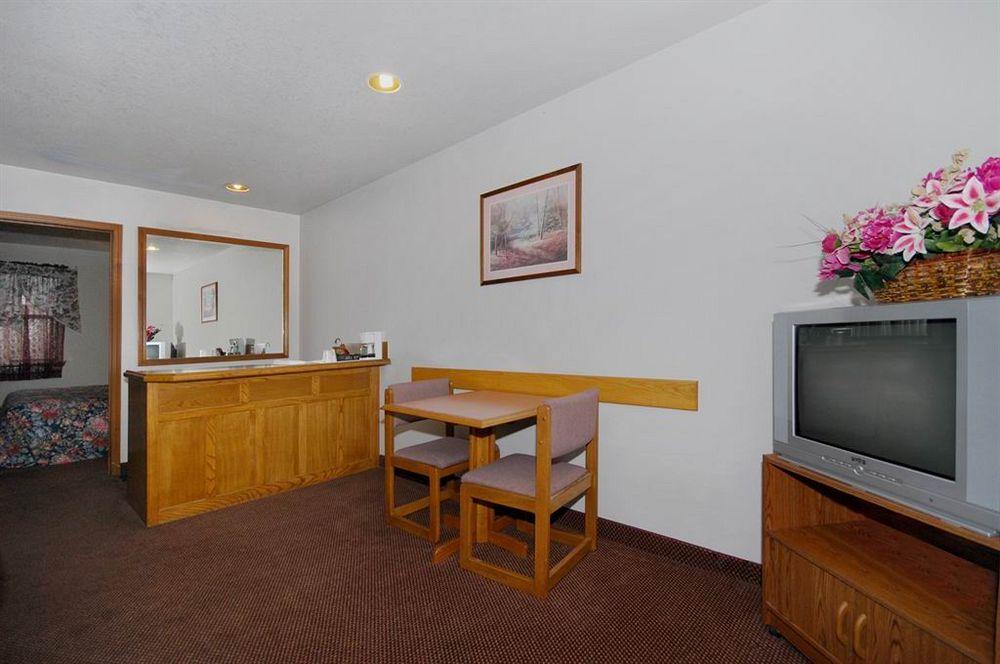 Oak Hill Inn And Suites Tahlequah Esterno foto