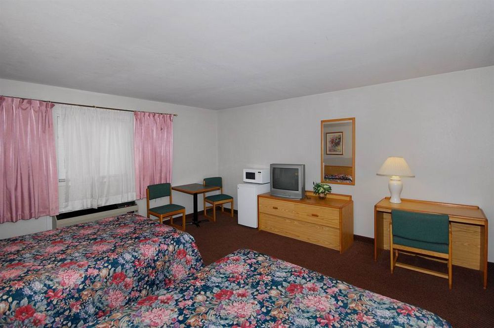 Oak Hill Inn And Suites Tahlequah Esterno foto