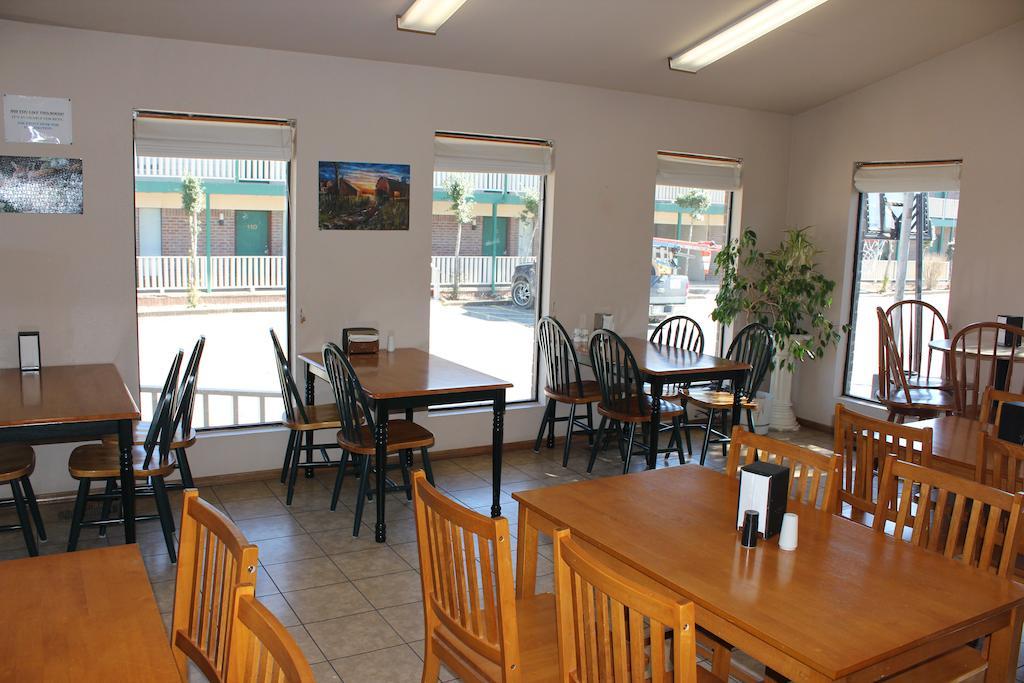 Oak Hill Inn And Suites Tahlequah Esterno foto
