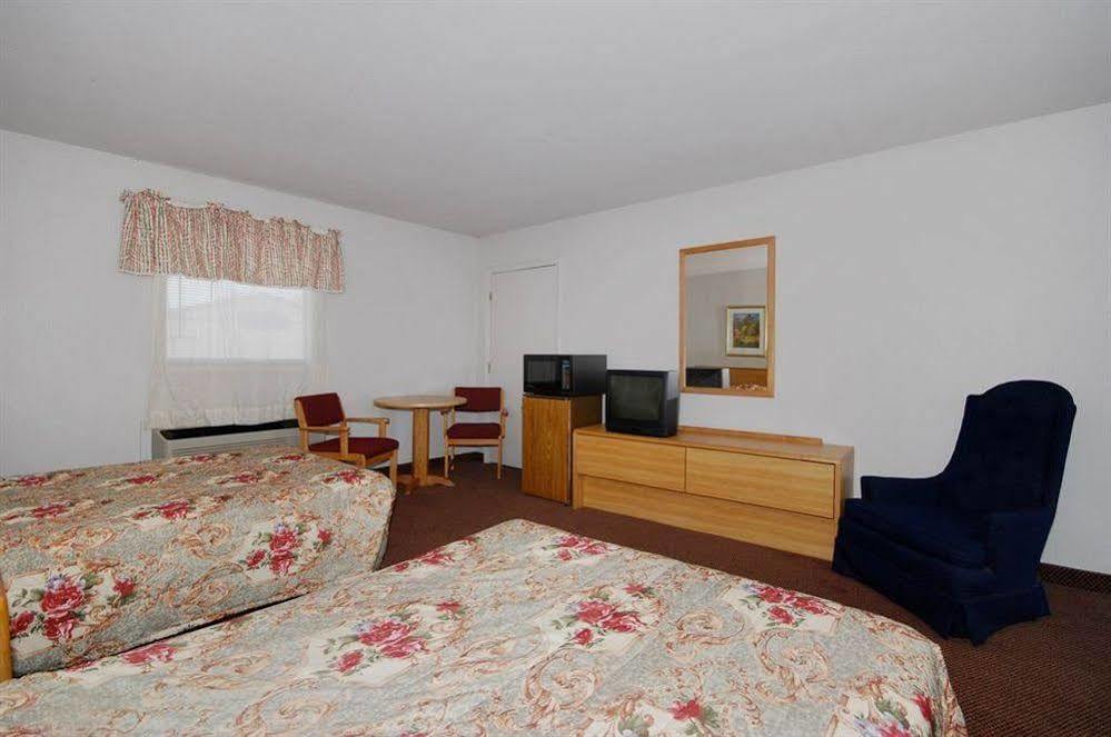 Oak Hill Inn And Suites Tahlequah Esterno foto